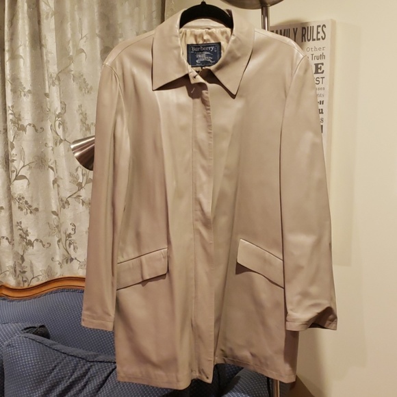 Burberry lamb leather coat . - Picture 2 of 8